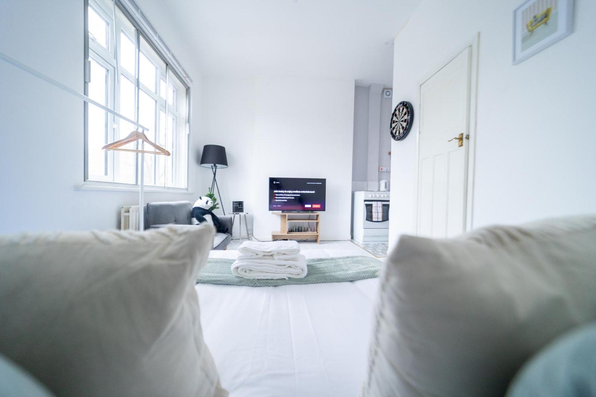 Modern Studio Near Grand Central & O2 Academy